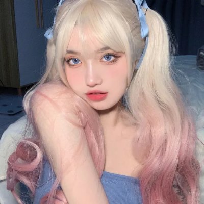 黑夜中的玻璃人偶